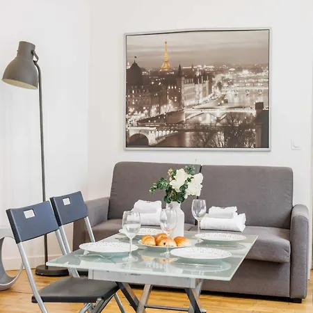 Lovely Studio Near Eiffel Tower Paris Exterior photo